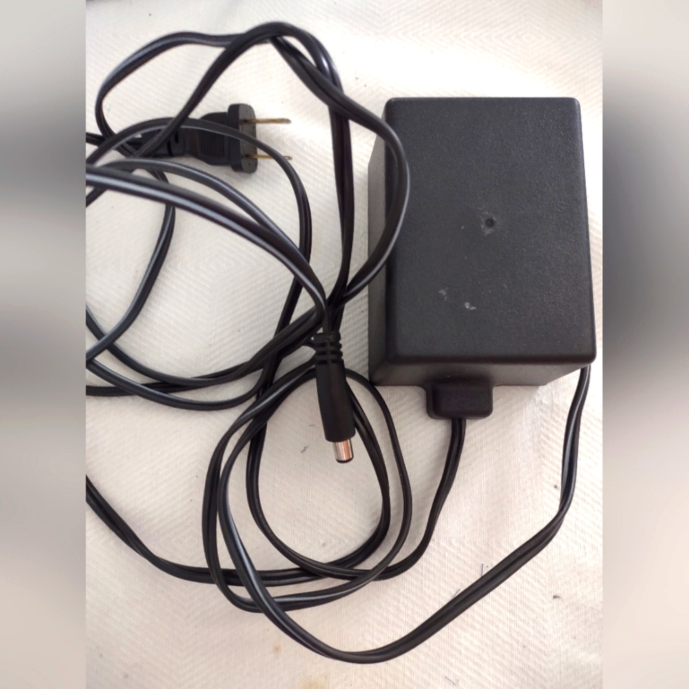Hewlett-Packard charger C2175A